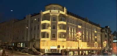 Фасады исторических зданий во Владивостоке загораются яркими огнями 
